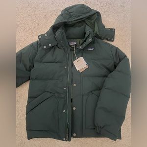 Patagonia Men’s Downdrift Jacket $199